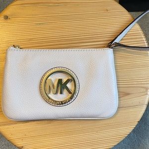 Michael Kors Fulton Leather Wristlet